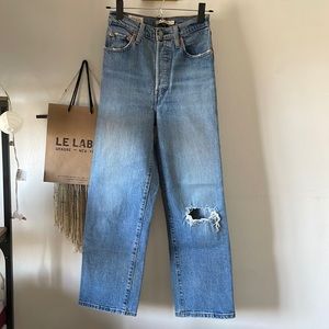 Levi’s Ribcage Straight